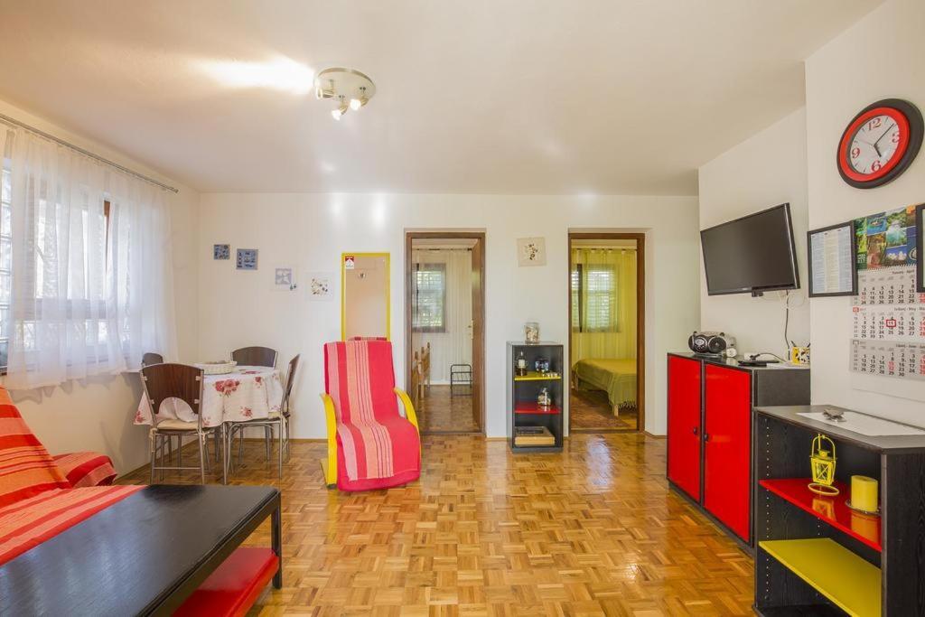 Apartman Laurus מאלינסקה מראה חיצוני תמונה